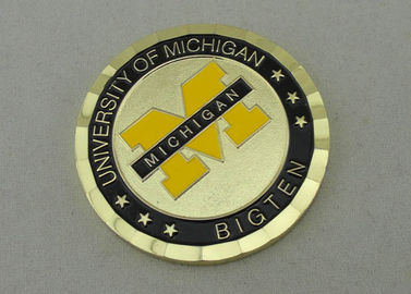 University of Michigan 2,0 bewegen personifizierte Münzen mit Messingmaterial und PVC-Beutel Schritt für Schritt fort